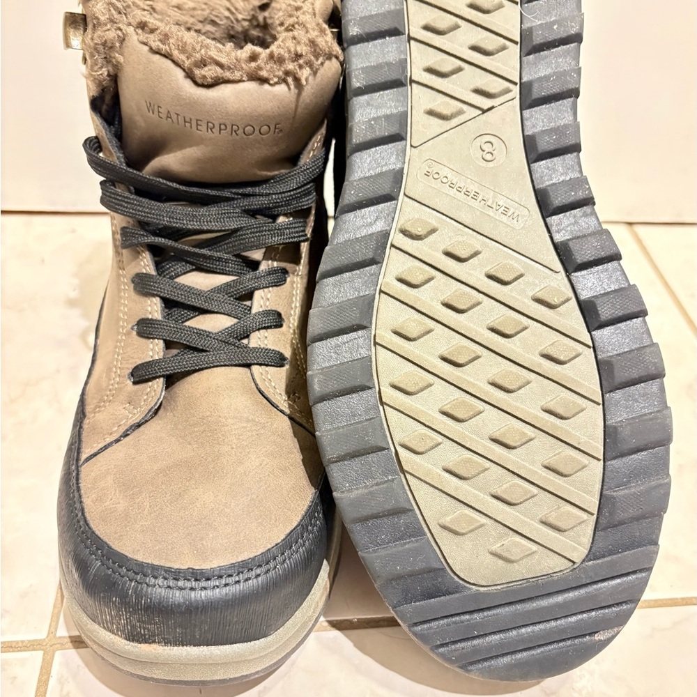 Weatherproof Men's Brown and Black Boots - Picture 8 of 9
